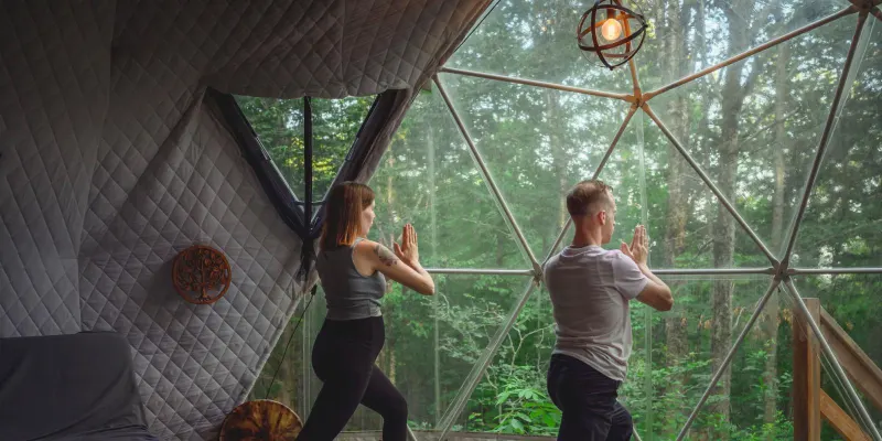 Yoga et Méditation en Pleine Nature au Québec : Les Meilleurs Endroits pour se Ressourcer en 2024