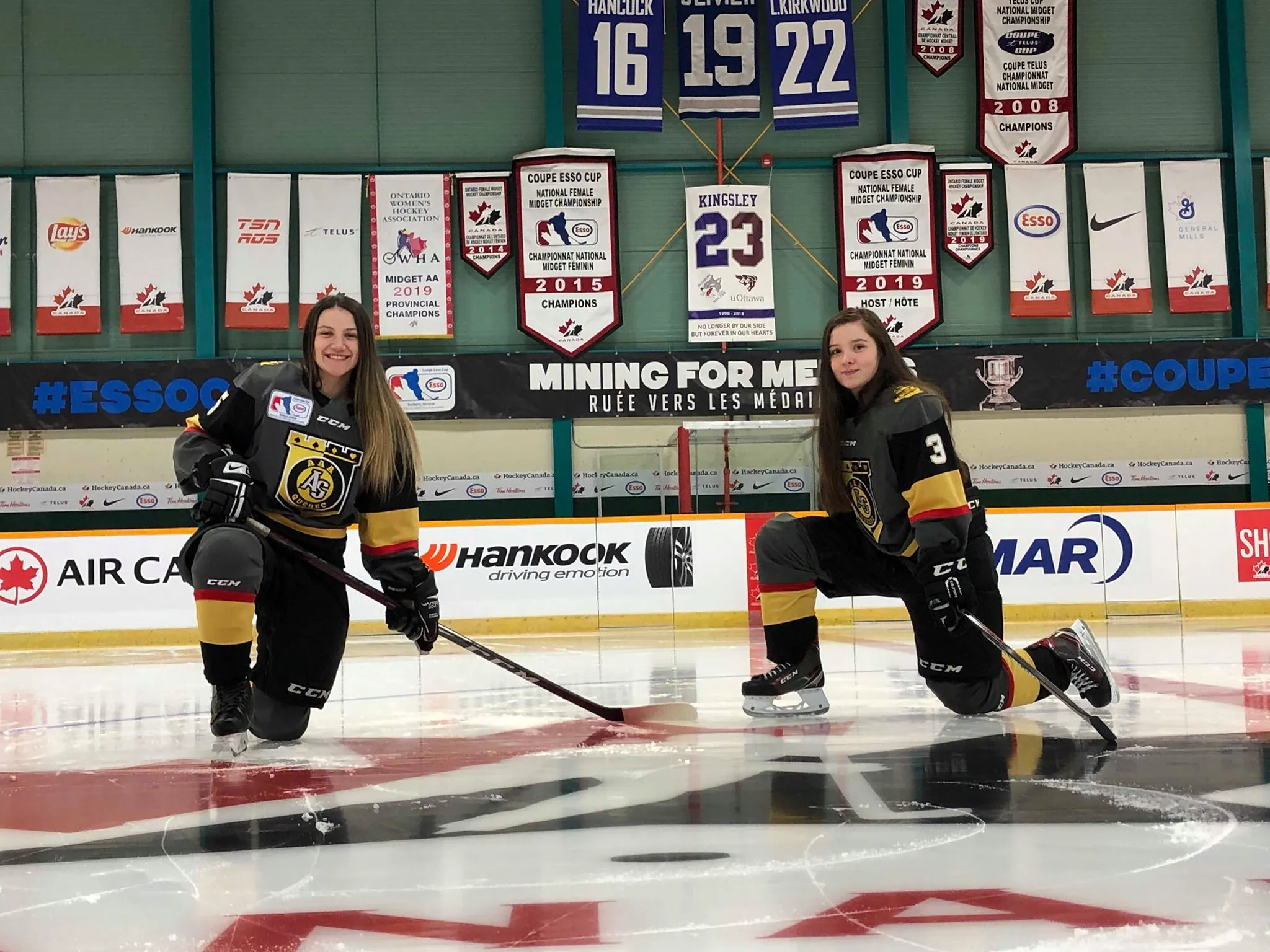 Pourquoi le hockey féminin au Québec prend enfin sa place en 2024