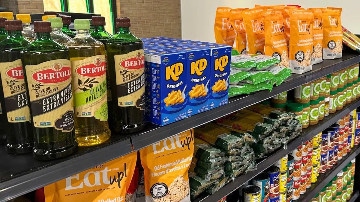 UN SUPERMERCADO GRATUITO QUE DEVUELVE DIGNIDAD Y ESPERANZA