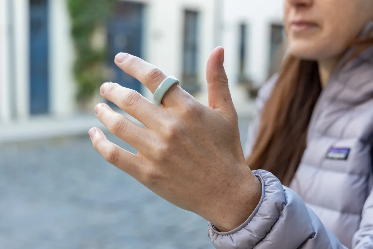 Anillo inteligente que mide señales fisiológicas